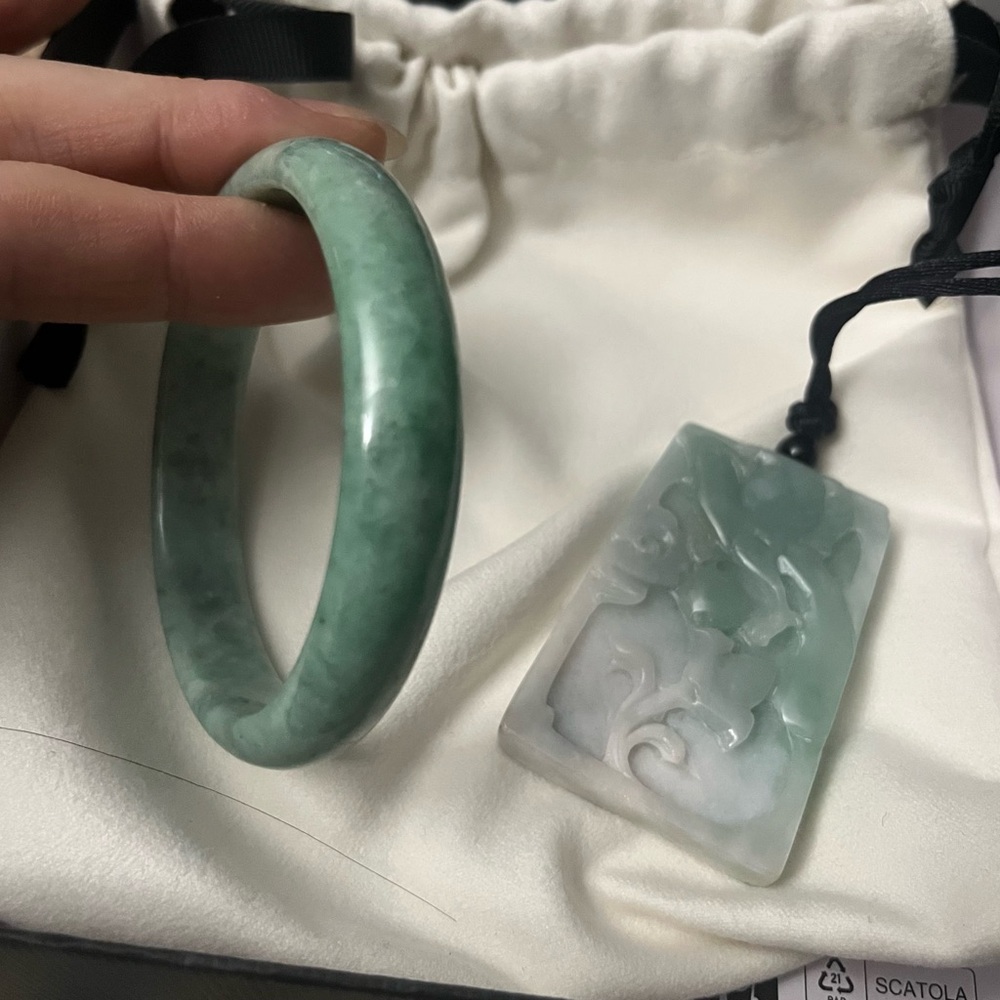 Burmese Grade A Jadeite Jade Bangle Bracelet